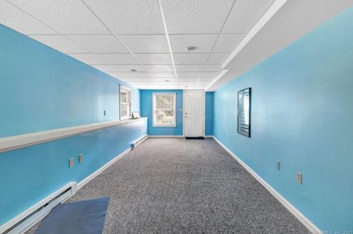 1 Basking Ridge Rd, Huntington CT  06484-3899 exterior