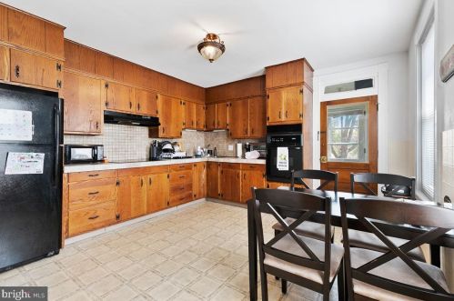 138 Lemon St, Lancaster PA 17602-4918 exterior