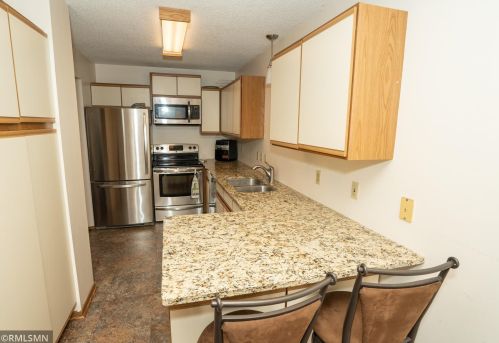 15863 Gooseberry Way, Saint Paul MN  55124-5141 exterior