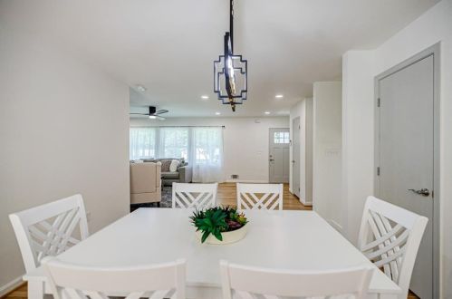 3192 Candace Dr, Atlanta GA  30316-4932 exterior