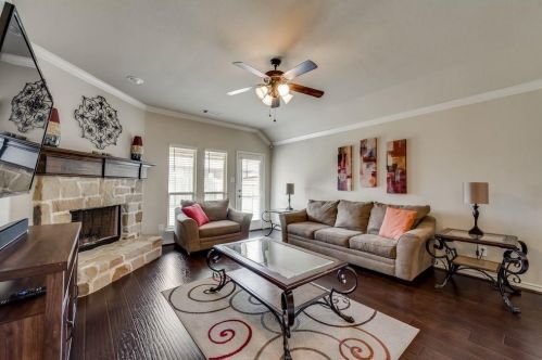 6017 Warmouth Dr, Fort Worth TX  76179-7649 exterior