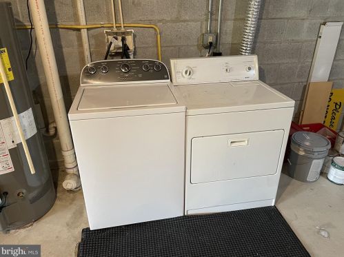 69 Chesapeake St, Lancaster PA  17602-4659 exterior