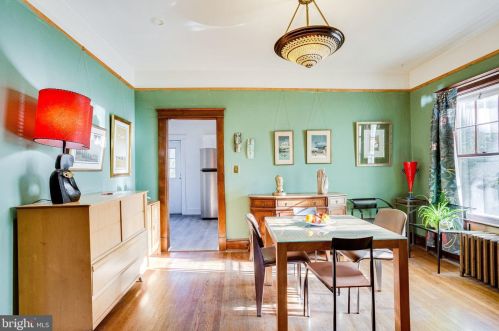 9011 Colesville Rd, Silver Spring MD 20910-1653 exterior