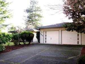 15845 Fairwood Blvd, Seattle WA  98058-8633 exterior