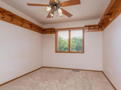 664 Bridle Ridge Rd, Saint Paul MN  55123-1681 exterior