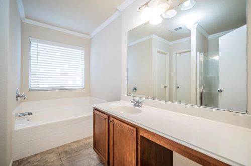 9880 Willowick Ave, Fort Worth TX  76108-4811 exterior