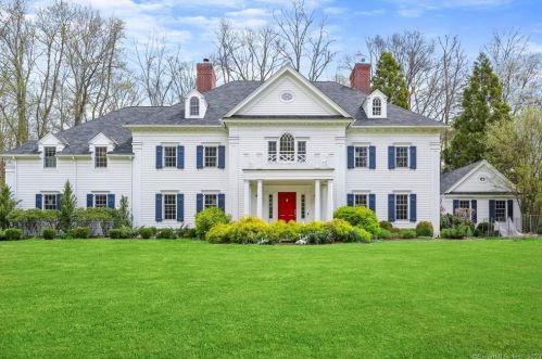 18 Hedgerow Ln, Greenwich CT  06831-3340 exterior