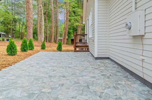 339 Collier Ridge Dr, Atlanta, GA 30318-7309
