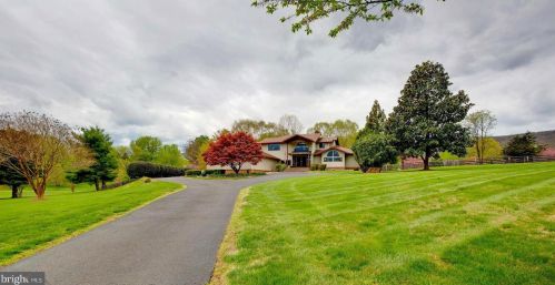 3510 Delashmutt Dr, Haymarket, VA 20169-1833