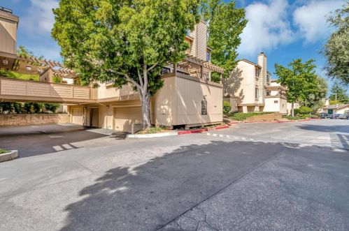 14566 Bascom Ave, Los Gatos, CA 95032-2033