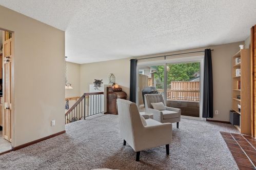 2645 Shenandoah Ln, Minneapolis, MN 55447-1987
