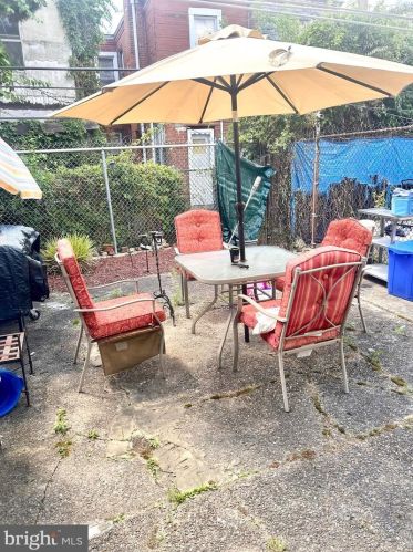 2816 22nd St, Philadelphia PA 19140-3830 exterior