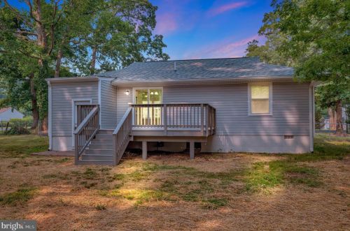 30 Blair Rd, Fredericksburg, VA 22405-3022
