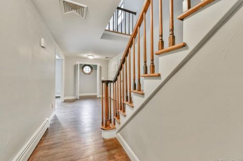 195 Orchard Hill Dr, Wapping CT  06074-3022 exterior