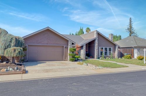 1341 Hidden Glen Dr, Modesto, CA 95355-3605