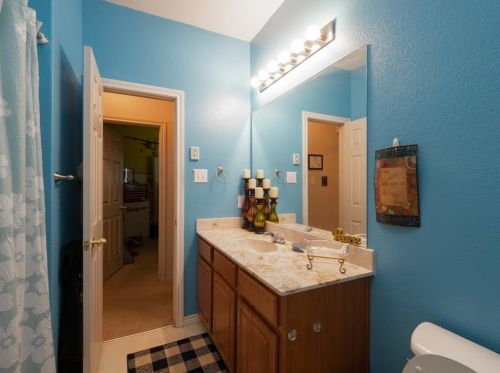 9345 Cynthia Ct, Fort Worth TX  76140-5170 exterior