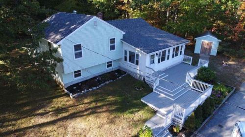 51 Auburn Rd, Londonderry, NH 03053-2236