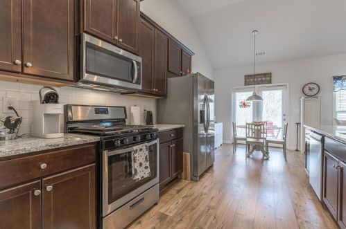 671 Lakeview Bend Cir, Jefferson GA  30549-7061 exterior