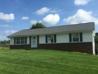 117 College View Dr, Greeneville, TN 37745-0929