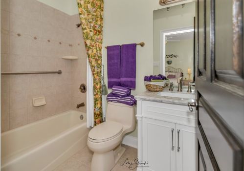 305 Ambriance Dr, Willowbrook IL  60527-0803 exterior