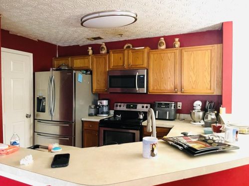 112 Ridge Creek Dr, Clarkston, GA 30021-2000