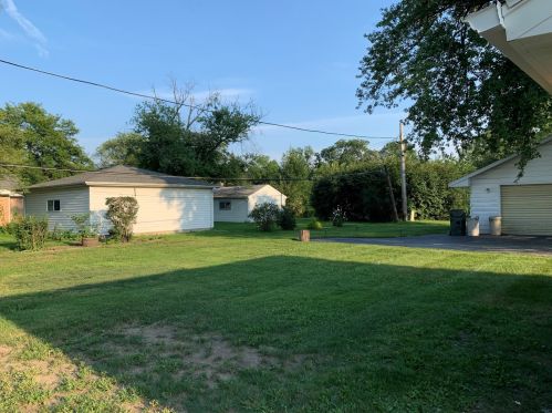 17633 Howe Ave, Homewood IL  60430-1026 exterior