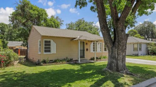 132 Village Rd, Modesto, CA 95354-2748