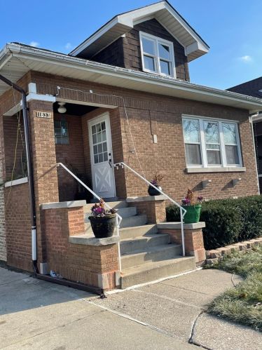 1833 11th Ave, Broadview, IL 60153-3109