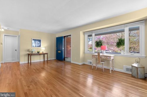 2202 Dennis Ave, Silver Spring MD  20902-4147 exterior