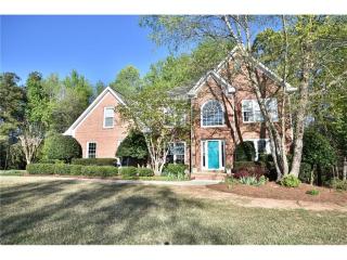1915 Oak Wind Ln, Buford, GA 30519-6766