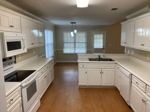 787 Pr Ln, Evans GA  30809-4280 exterior