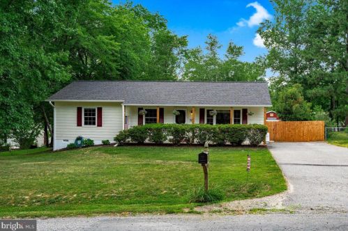 321 Maden St, Fredericksburg, VA 22407-6353