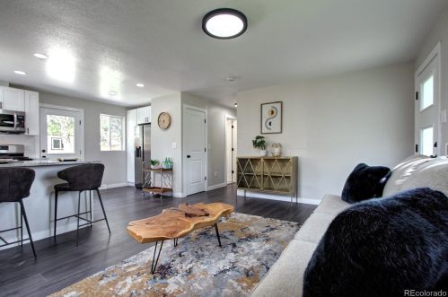 2665 Olive St, Denver CO  80207-2916 exterior