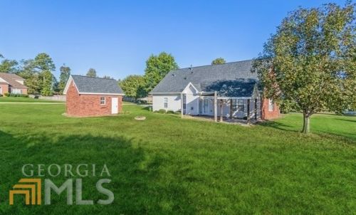 332 Glouchester Dr, Locust Grove, GA 30248-2048