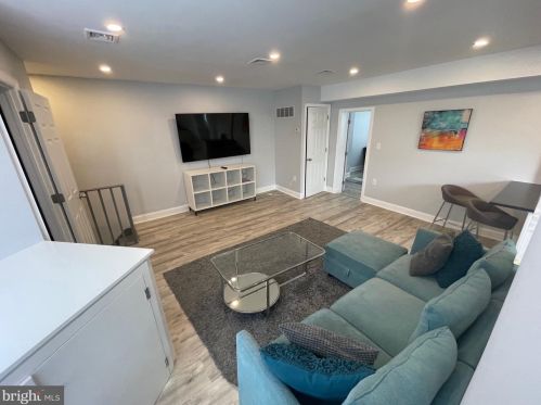 1401 12th St, Philadelphia PA  19147-3301 exterior