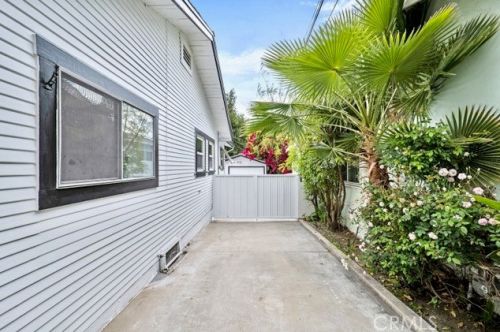 1710 Glenwood Rd, Glendale CA  91201-1812 exterior