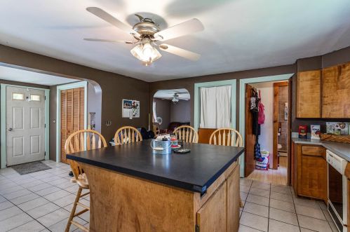 15 School St, Mason, NH 03048-3211