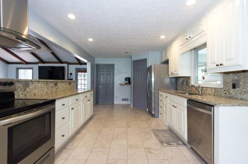 3701 Sandhill Dr, Conyers GA  30094-3735 exterior