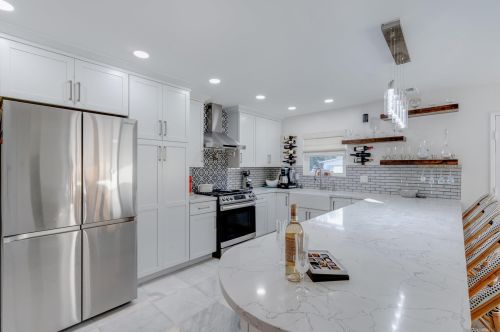 1247 Loch Lomond Dr, Cardiff By The Sea, CA 92007-1320
