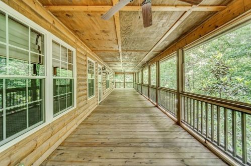 349 Squirrel Hunting Rd, Ellijay, GA 30536-6465
