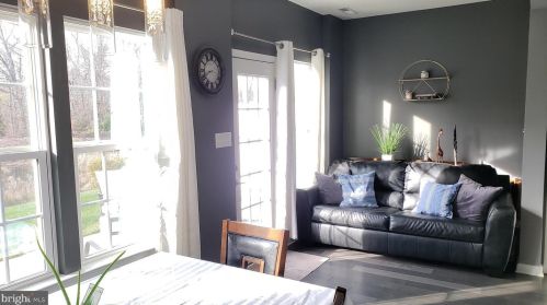 80 Sundance Dr, Trenton NJ 08619-3968 exterior