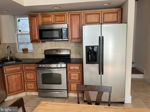 606 16th St, Philadelphia PA  19130-3410 exterior