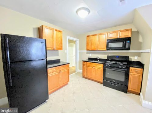 619 Chelten Ave, Philadelphia PA 19126-3825 exterior