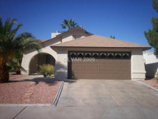 162 Emden Dr, Henderson, NV 89015-5636