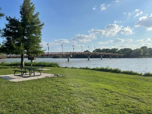 11021 Cactus Ln, Dallas TX 75238-3701 exterior