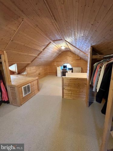 725 Amherst Rd, Camden NJ 08106-1203 exterior