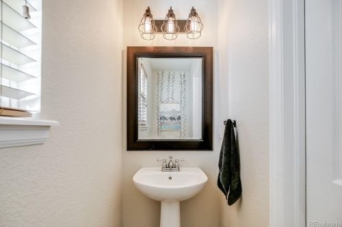 24622 Whitaker Dr, Aurora CO 80016-5892 exterior