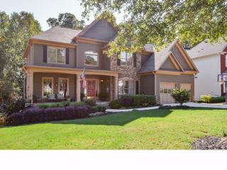 887 Summer Forest Dr, Suwanee, GA 30024-7460