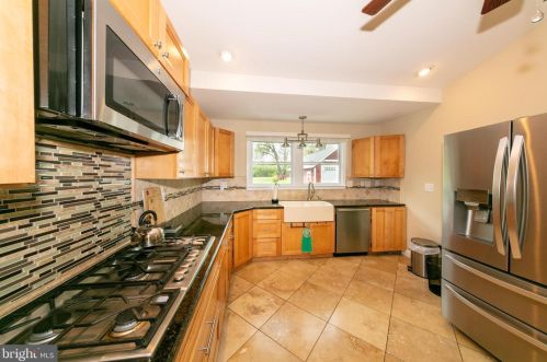 170 Upper Fry Rd, Trenton NJ 08628-2728 exterior