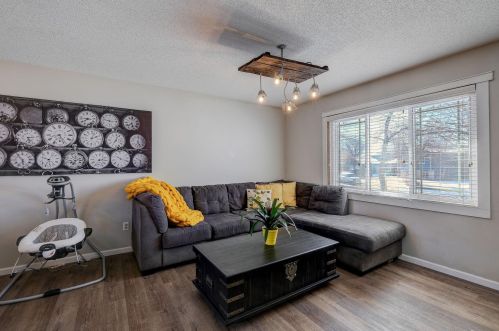 13441 Zarthan Ave, Prior Lake, MN 55378-2495